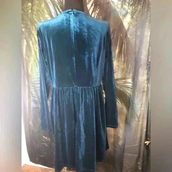 Deep Teal Long Sleeve Ruched Embellished Velvet Gown size small XL Medium large - Picture 7 of 15